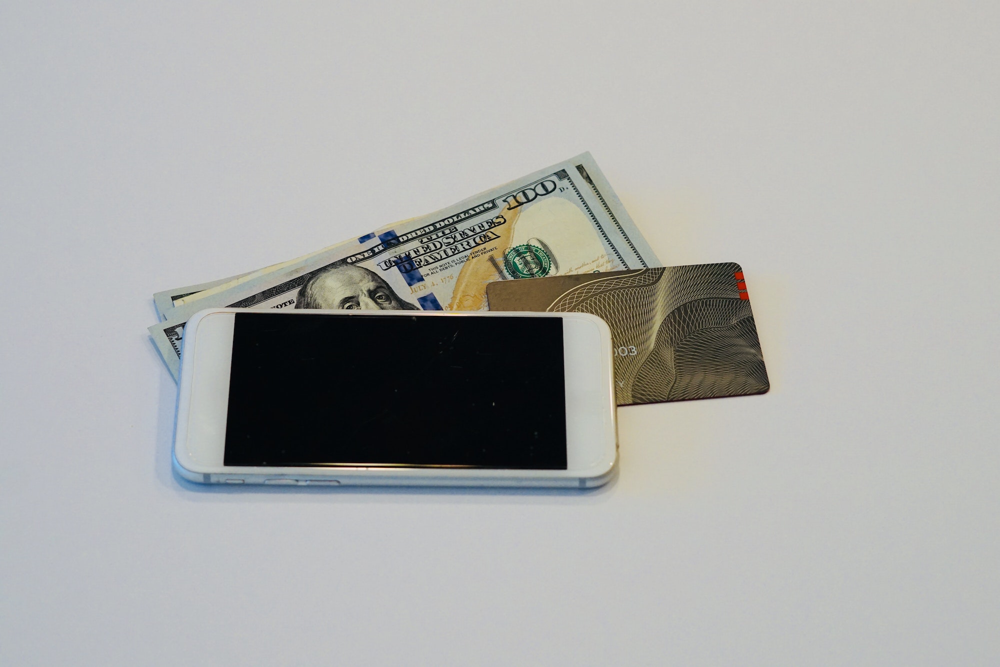 Forms of payment by cash, credit card, or digital pay methods through mobile phone